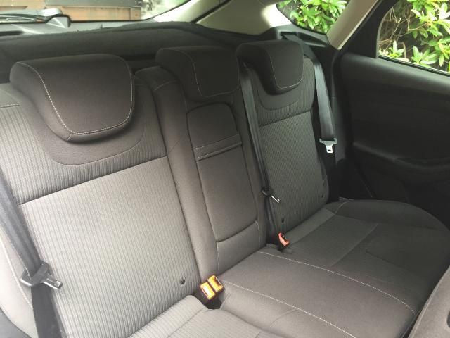 2012 FORD FOCUS 1.6 image 5