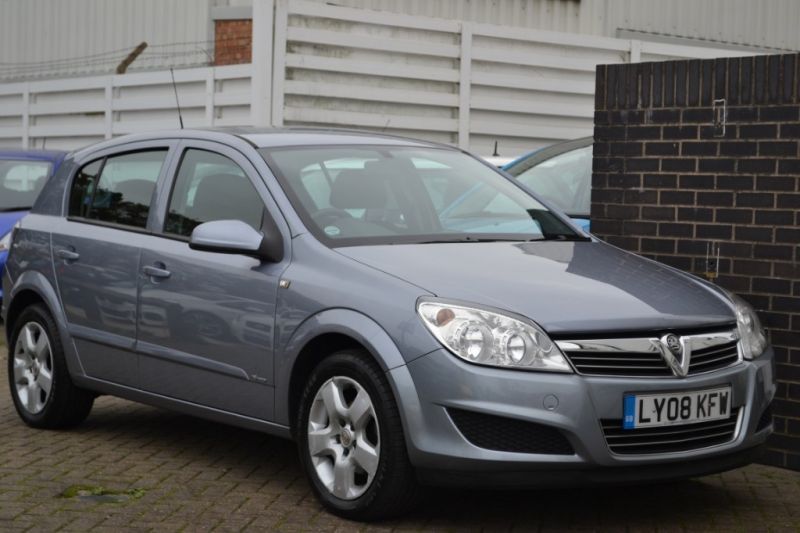 2008 Vauxhall Astra Breeze 5dr image 1