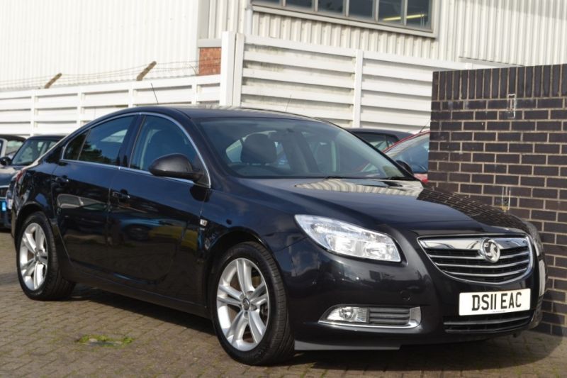 2011 Vauxhall Insignia SRi 5dr image 1