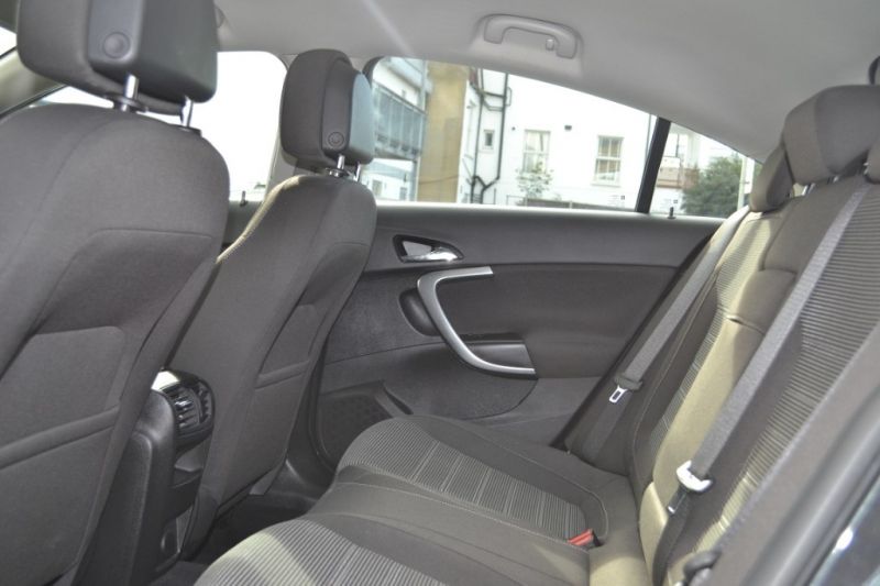 2011 Vauxhall Insignia SRi 5dr image 5