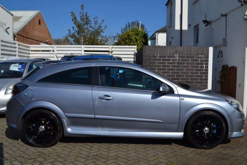 2008 Vauxhall Astra VXR image 2