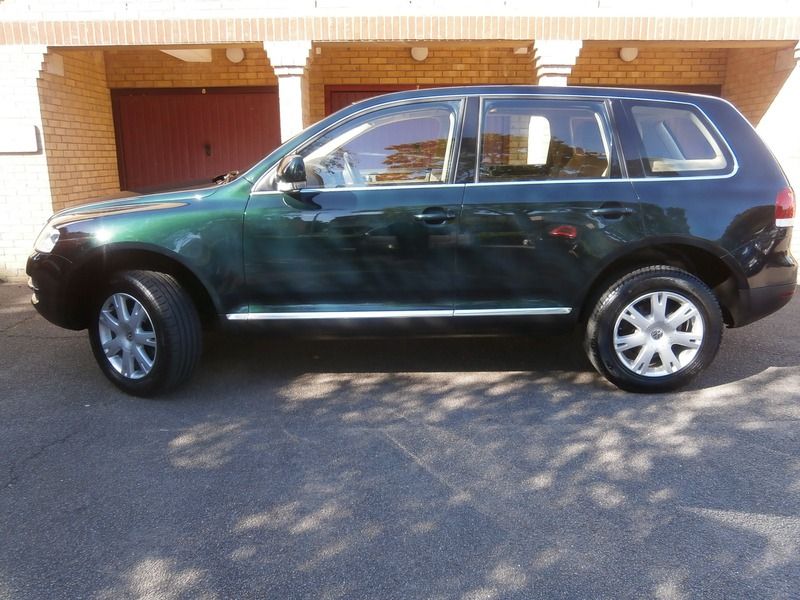 2005 Volkswagen Touareg TDI SE Sport image 2