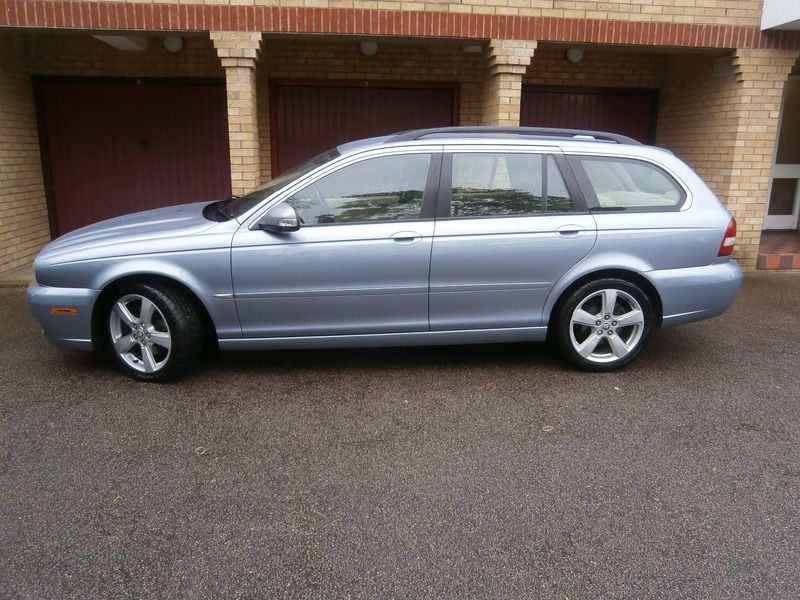 2008 Jaguar X-Type SE image 2