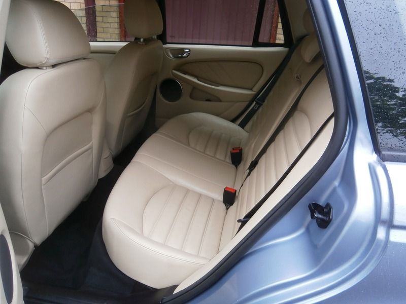 2008 Jaguar X-Type SE image 5
