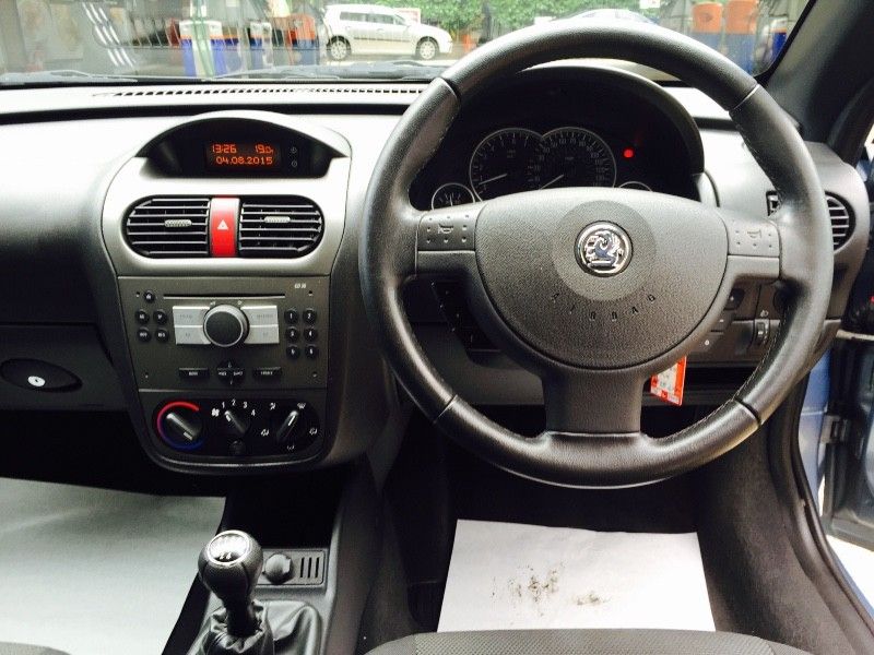 2006 Vauxhall Tigra 1.4i 16v image 4