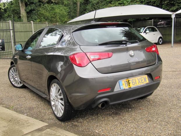 2011 Alfa Romeo Giulietta 1.4 image 2