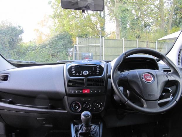 2013 Fiat Doblo 1.6 JTD Mulijet image 4