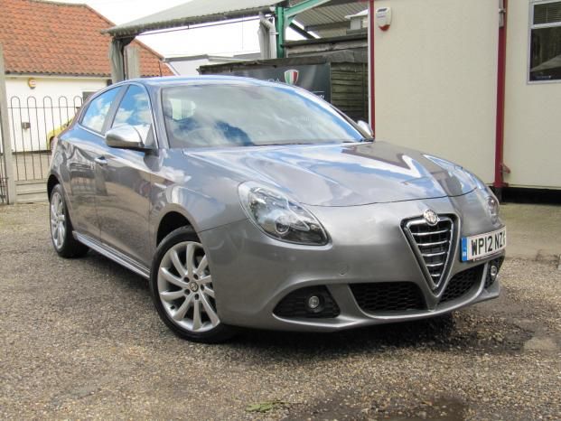 2012 Alfa Romeo Giulietta 2.0 JTM-2 image 1