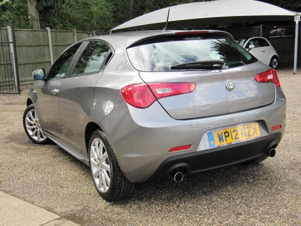 2012 Alfa Romeo Giulietta 2.0 JTM-2 image 2