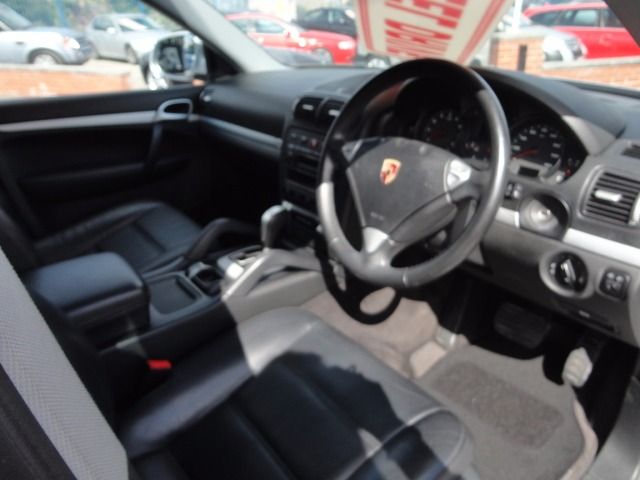 2006 PORSCHE CAYENNE 3.2 V6 image 4