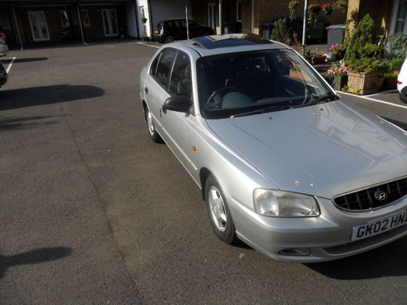 2002 Hyundai Accent 1.5CDX Automatic image 2