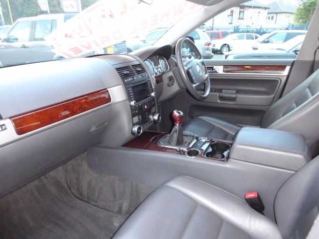 2006 VOLKSWAGEN TOUAREG 2.5TDI image 4