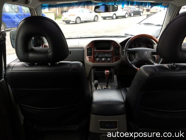 2003 Mitsubishi Shogun 3.2 image 4