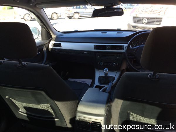 2008 BMW 3 Series 330i SE image 4