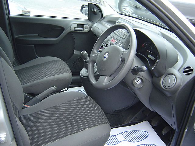 2007 FIAT PANDA 1.1 Active 5dr image 4