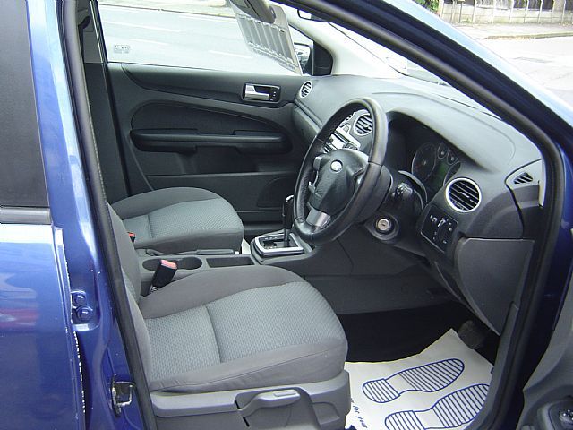 2007 FORD FOCUS 1.6 Sport 5 Door image 4