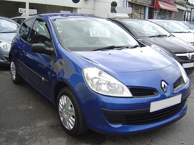 2008 RENAULT CLIO 1.2 Extreme 3 door image 2