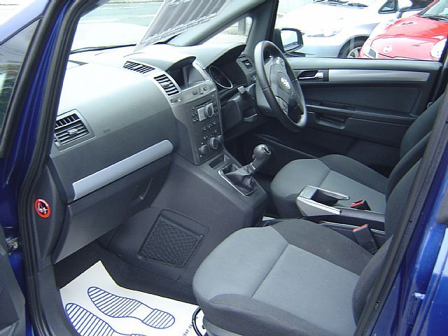 2006 VAUXHALL ZAFIRA 1.6 i 16v Active 5dr image 4