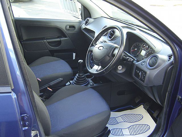 2008 FORD FIESTA 1.25 Zetec 5dr image 4