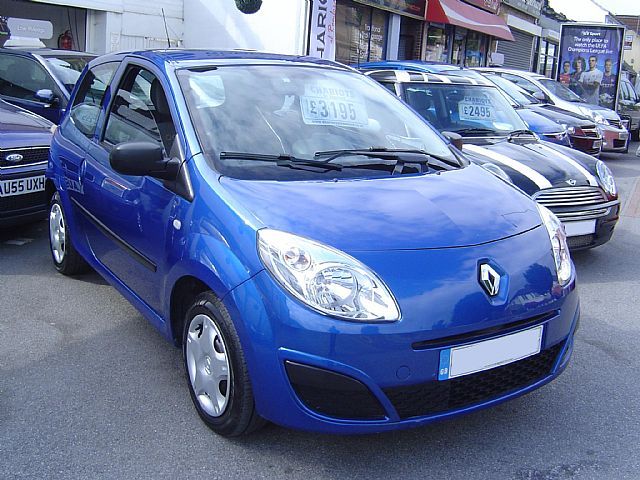 2010 RENAULT TWINGO 1.2 3 Dr image 2