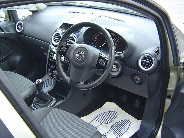 2008 VAUXHALL CORSA 1.3 CDTi image 4
