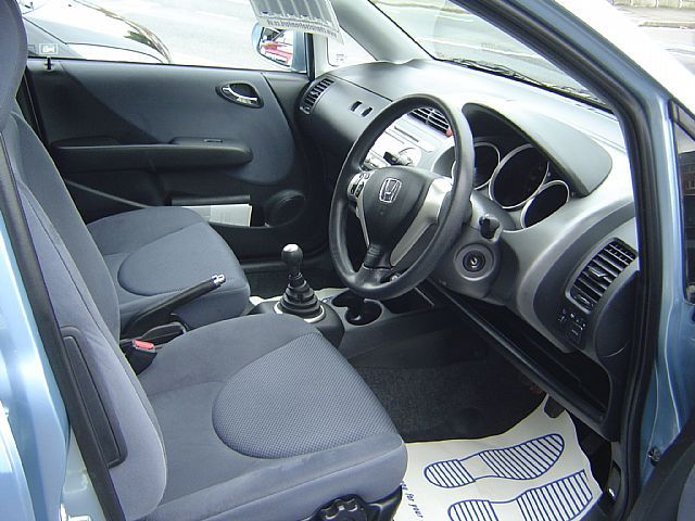 2008 HONDA JAZZ 1.4 i DSI SE 5dr image 4
