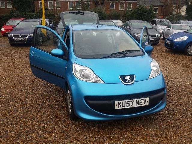 2007 Peugeot 107 1.0 URBAN image 1