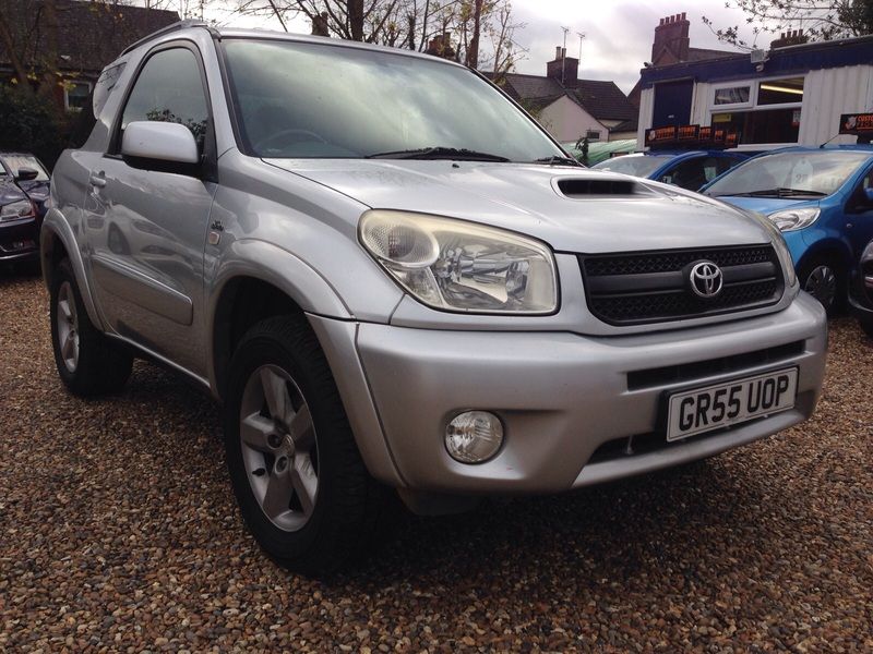 2005 Toyota RAV4 Xt-r image 1