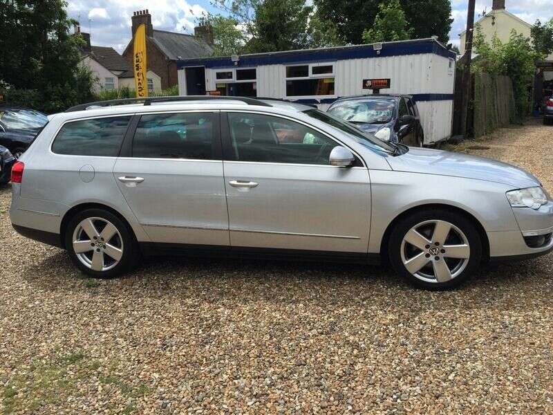 2008 Volkswagen Passat TDI Sport image 3