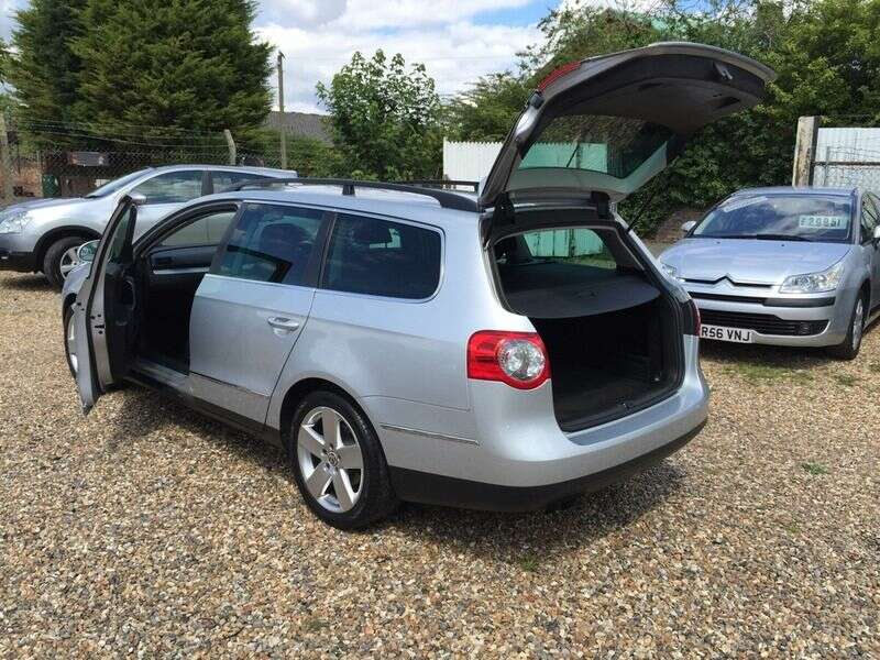 2008 Volkswagen Passat TDI Sport image 4