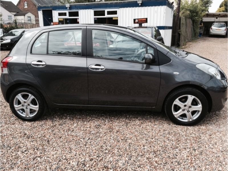 2010 Toyota Yaris TR Vvt-i MM image 3