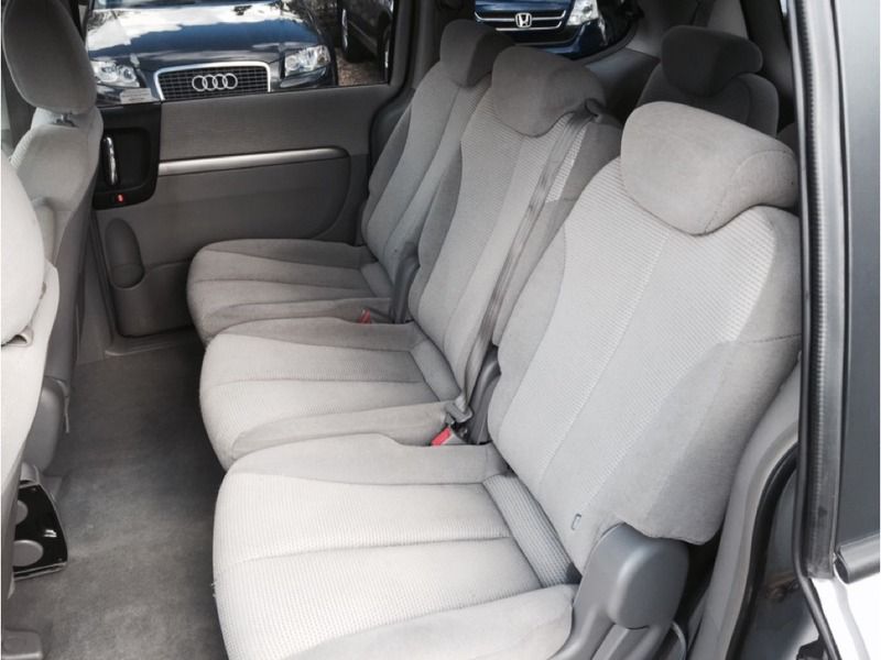 2007 Kia Sedona LS image 5