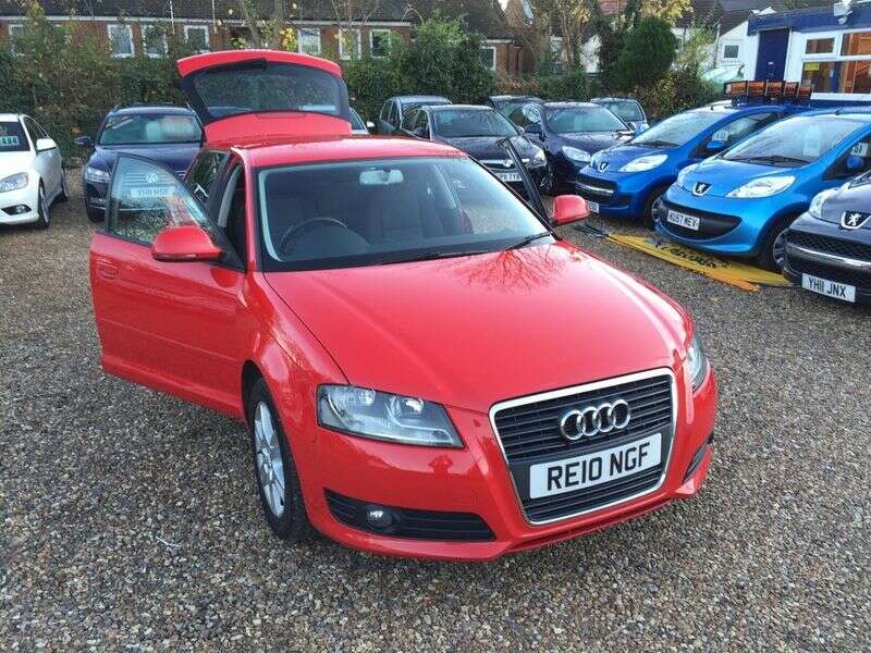 2010 Audi A3 TDI SE image 1