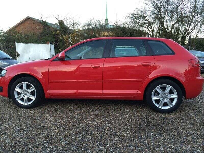2010 Audi A3 TDI SE image 3