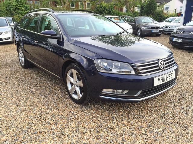 2011 Volkswagen Passat SE TDI image 1