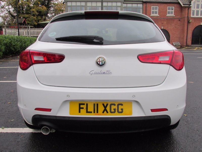 2011 Alfa Romeo Giulietta 1.4 image 3