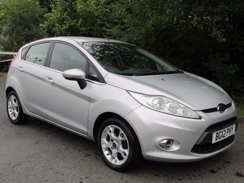 2012 Ford Fiesta 1.4 TDCi Zetec 5dr image 1