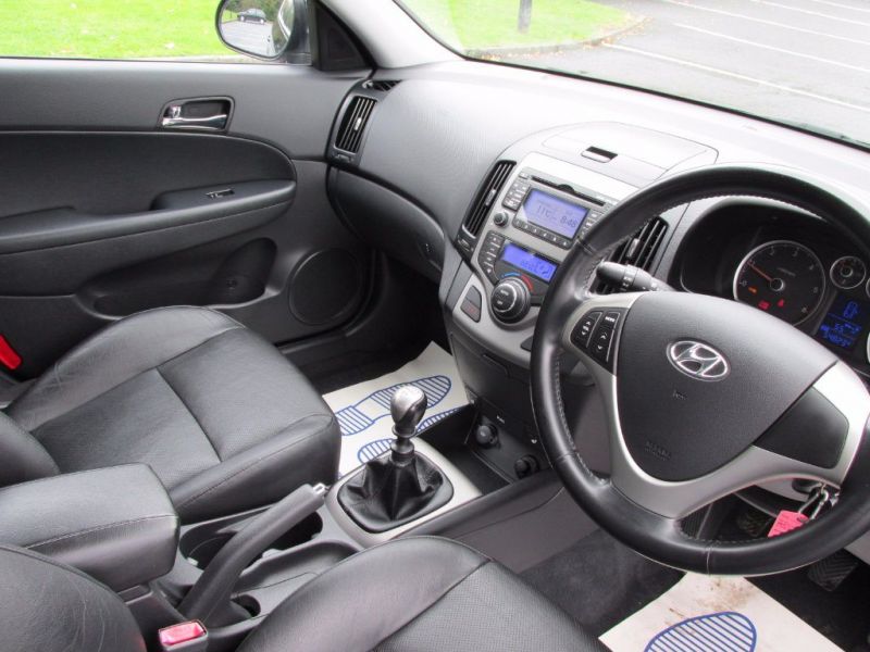 2007 Hyundai i30 1.6 CRDi 5dr image 4