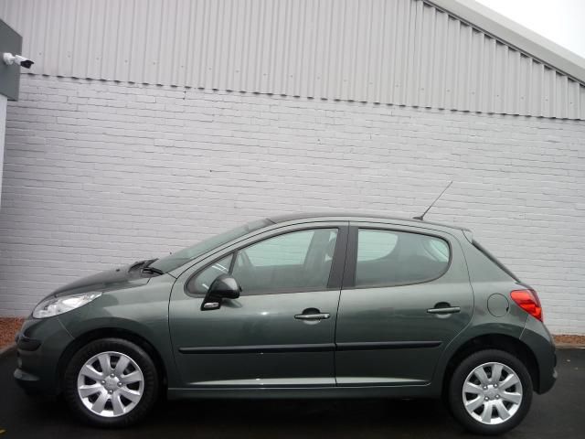 2009 PEUGEOT 207 1.4 S image 2