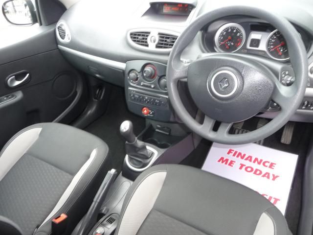 2010 RENAULT CLIO 1.2 image 4