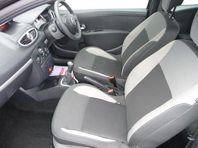 2010 RENAULT CLIO 1.2 image 5