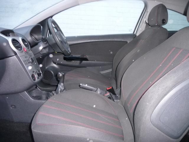 2010 VAUXHALL CORSA 1.2 SXI image 5