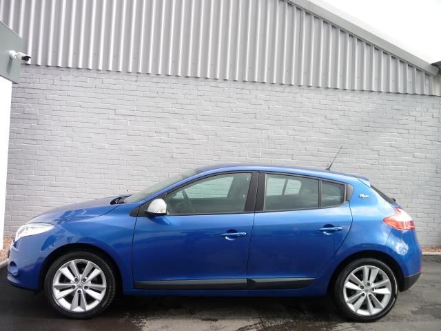 2011 RENAULT MEGANE 1.5 image 2