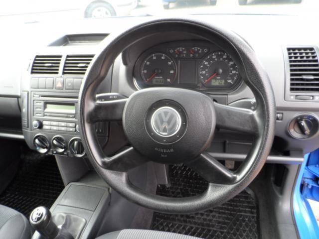 2005 VOLKSWAGEN POLO 1.4 SE image 4
