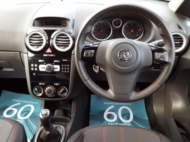 2011 VAUXHALL CORSA 1.2 image 4