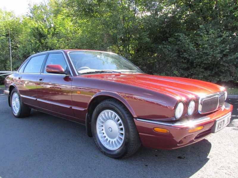 1999 Jaguar XJ 3.2 XJ8 4dr image 1