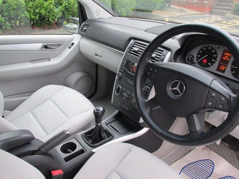 2007 Mercedes-Benz 1.5 B150 SE 5dr image 4