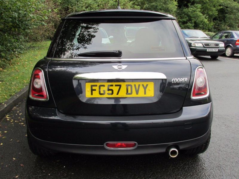 2007 MINI Hatch Cooper 1.6 3dr image 3