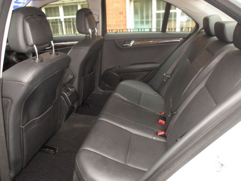 2010 Mercedes C Class C200 image 5