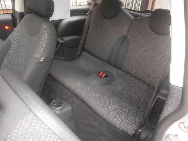 2003 Mini hatch cooper 1.6 image 5